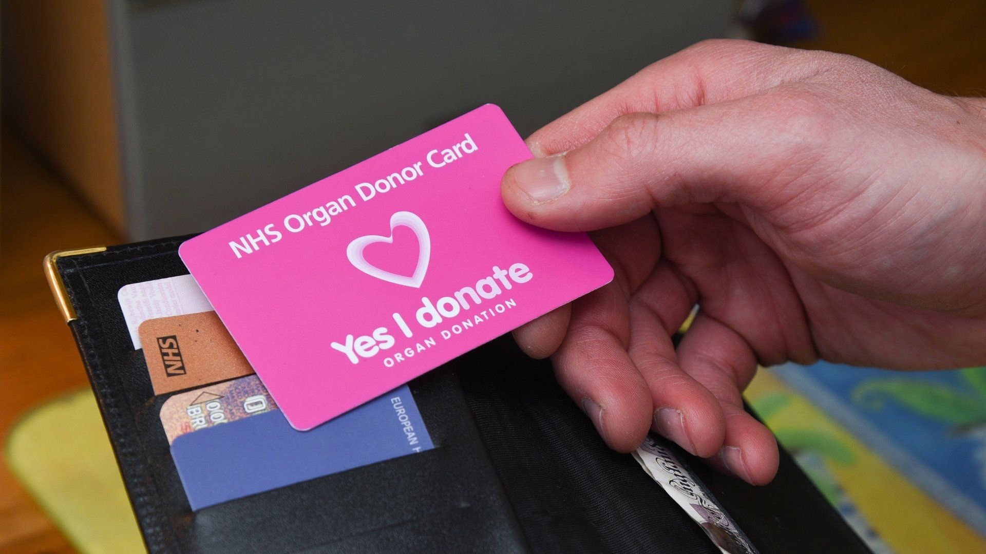 NHSBT_Organ_donor_card_2018_new_pink_version.jpg